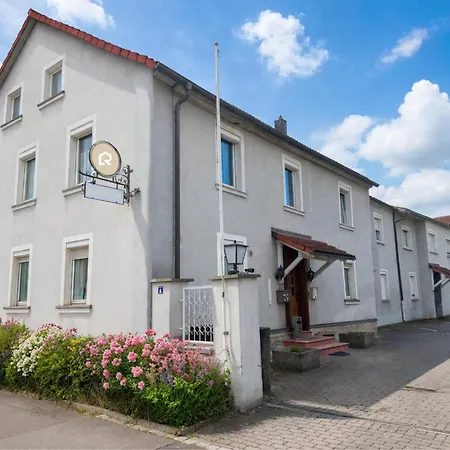 Rent2stay Mit Einzel- Oder Doppelzimmer, Privatem Bad, Smart-tv, Schnelles Wlan, Parkplatz, Autobahnanschluss Schweinfurt