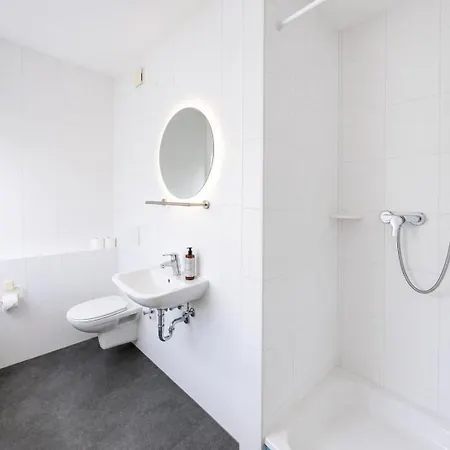 Gæstehus Rent2stay Mit Einzel- Oder Doppelzimmer, Privatem Bad, Smart-tv, Schnelles Wlan, Parkplatz, Autobahnanschluss