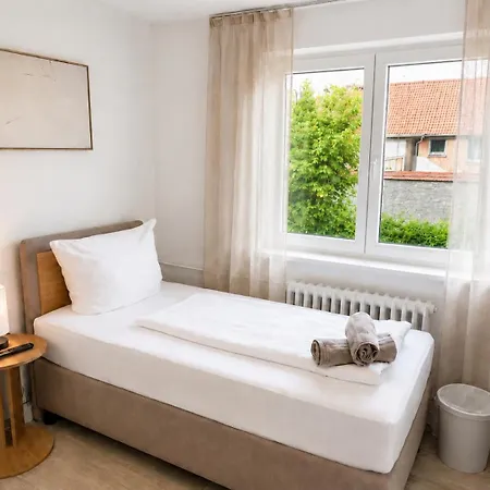 Gæstehus Rent2stay Mit Einzel- Oder Doppelzimmer, Privatem Bad, Smart-tv, Schnelles Wlan, Parkplatz, Autobahnanschluss 3*