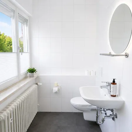 Rent2stay Mit Einzel- Oder Doppelzimmer, Privatem Bad, Smart-tv, Schnelles Wlan, Parkplatz, Autobahnanschluss Schweinfurt
