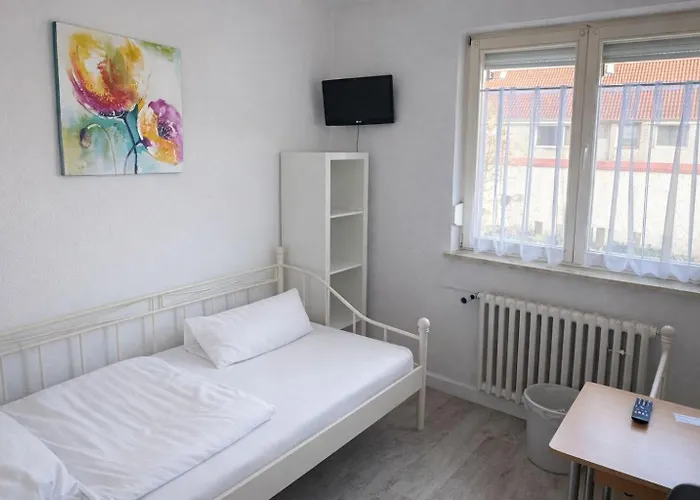 Guest house Rent2stay Einzelzimmer Mit Privatem Bad - Smart-tv, Wlan, Parkplatz *